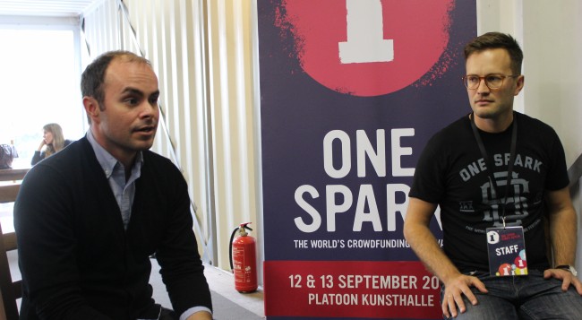 Q&A-Runde mit "One Spark"-Gründer Elton Rivas und Travis Todd (Bild: Tobias Schwarz/Netzpiloten, CC BY 4.0)