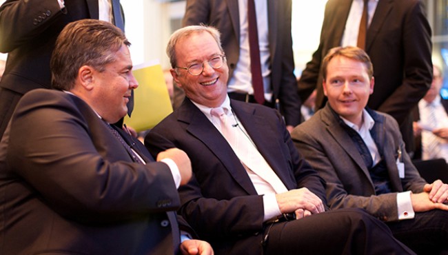 Bundesminister Sigmar Gabriel und Google Executive Chairman Eric Schmidt (Bild: BMWi, Kermann)