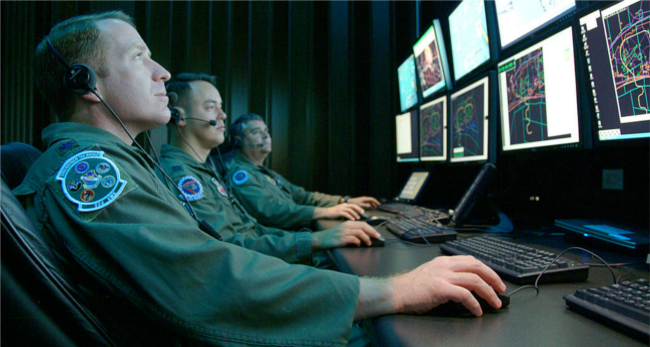 Cyberwar (Bild: U.S. Air Force photo/Capt. Carrie Kessler [Public Domain], via wikimedia) 