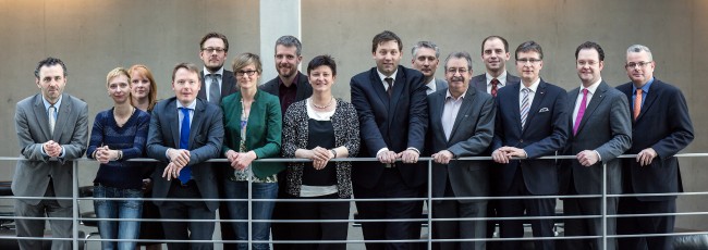 Mitglieder des Bundestagsausschusses "Digitale Agenda" im März 2014 (Bild: Tobias Koch, CC BY 3.0)