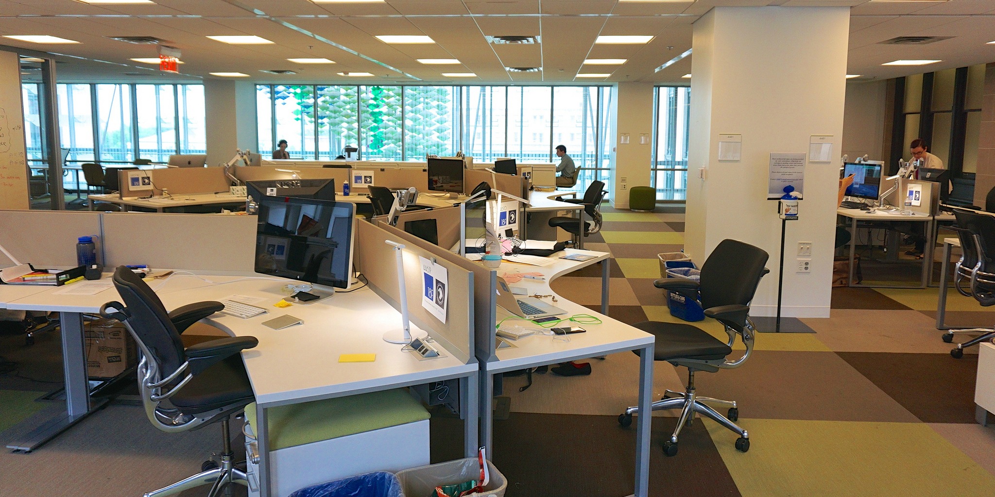 Serviced Office (Image by Ted Eytan [CC BY 2.0] via Flickr