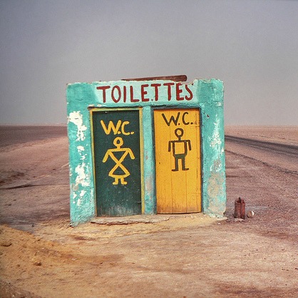 Toilettes (image by Antonio Ortega [CC by 2.0] via Flickr)