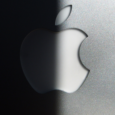Apple Shadows (adapted) (Image by Brett Weinstein [CC BY-SA 2.0] via Flickr)