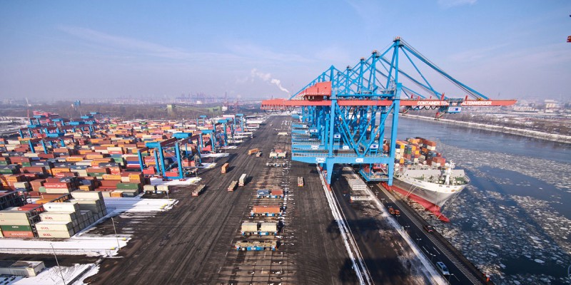 Container Terminal Altenwerder (Bild by Frank Grunwald [CC BY-SA 3.0], via Flickr)