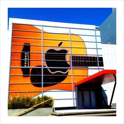 Day 242/365 - Apple guitar sign (Prepping for their September 1 event) (adapted) (Image by Anita Hart [CC BY-SA 2.0] via Flickr)
