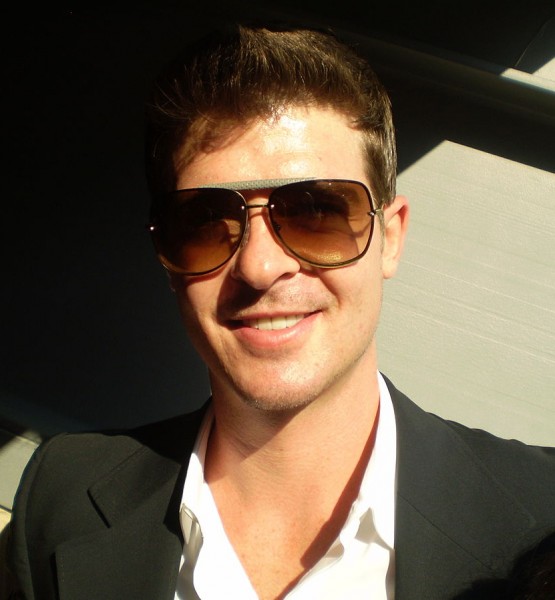 Robin Thicke (Bild by Michelle Uthoff-Campbell [CC BY-SA 2.0], via Wikimedia Commons)