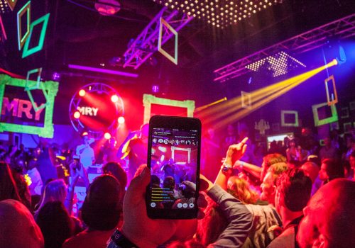 Using Meerkat App at Nas Concert at MRY SXSW party (adapted) (Image by Anthony Quintano [CC BY 2.0] via Flickr)