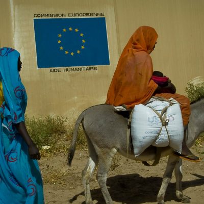 Darfurians refugees in Eastern Chad (adapted) (Image by European Commission DG ECHO [CC BY-SA 2.0] via Flickr