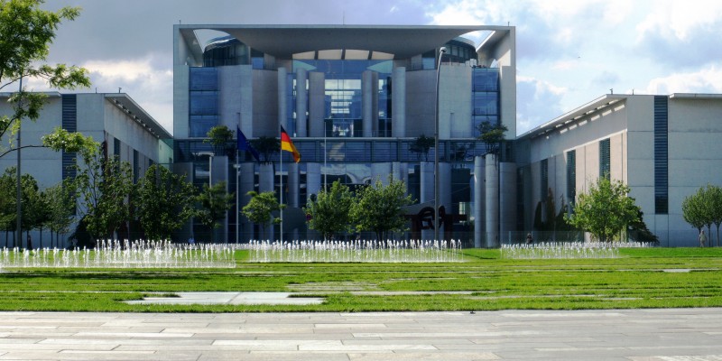 Bundeskanzleramt (Image by Martin Künzel [CC-BY-SA-3.0], via Wikimedia Commons)