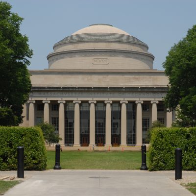 MIT (adapted) (Image by Andrew Hitchcock [CC BY 2.0] via Flickr)