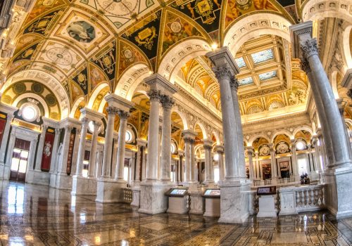 Library of Congress - handheld 3 exposure HDR (adapted) (Image by m01229 [CC BY 2.0] via Flickr)