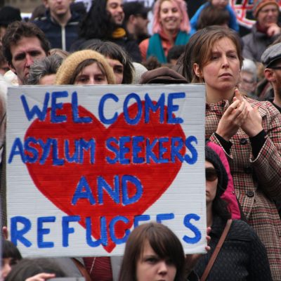 Welcome asylum seekers and refugees - Refugee Action protest 27 July 2013 Melbourne (adapted) (Image by Takver [CC BY-SA 2.0] via Flickr)