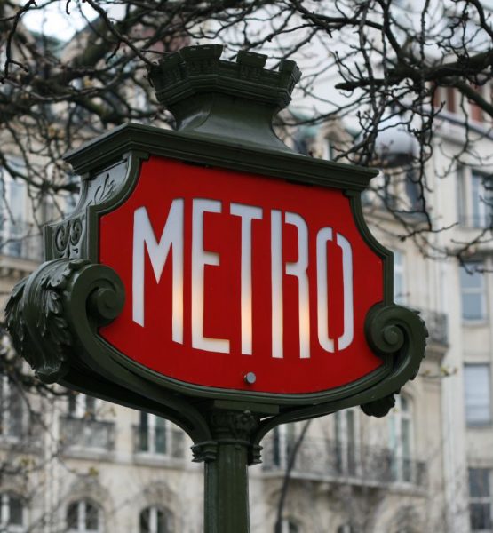 Metro (adapted) (Image by Peter Daniel [CC BY 2.0] via Flickr)