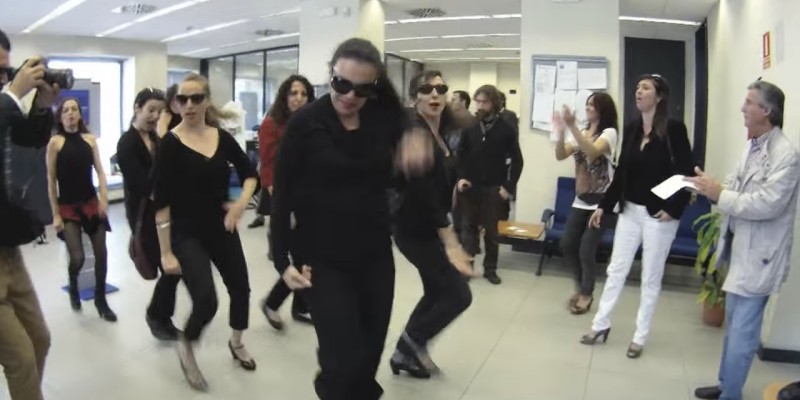 Screenshot YouTube flo6x8 Cuatro Trileros - BBVA 650x350