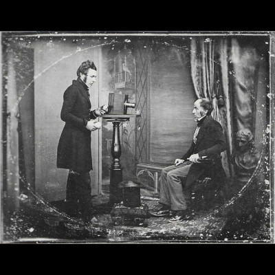 Jabez Hogg macht ein Portrait in Richard Beards Studio (1843)