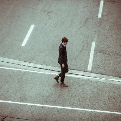 Businessman (Teaser by Unsplash (CC0 Public Domain), via Pixabay)