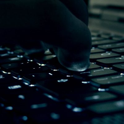 Hacker Rene (adapted) (Image by Ivan David Gomez Arce [CC BY 2.0] via flickr)