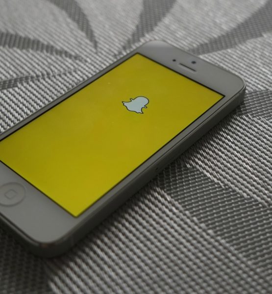 Snapchat (adapted) (Image by AdamPrzezdziek [CC BY-SA 2.0] via flickr)