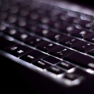 crazy blur (adapted) (Image by lecates [CC BY-SA 2.0] via flickr)