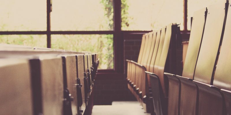 lecture hall university (adapted) (Image by Markus Spiske [CC BY 2.0] via flickr)