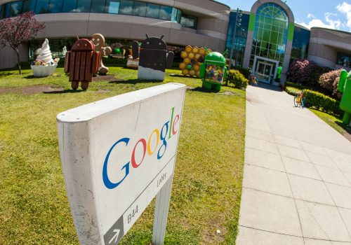 Android Garden - Google Mountain View Office (adapted) (Image by Anthony Quintano [CC BY 2.0] via flickr)