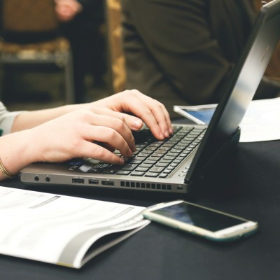 Office (Image by Startupstock [CC0 Public Domain] via Pixabay)