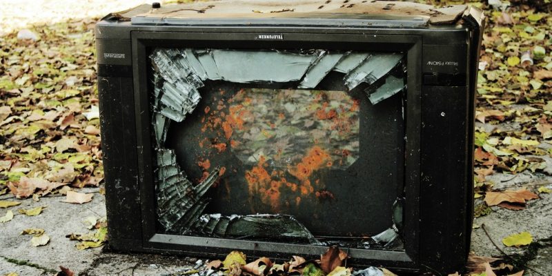 fuck tv (adapted) (Image by Jan Ramroth [CC BY 2.0] via flickr)