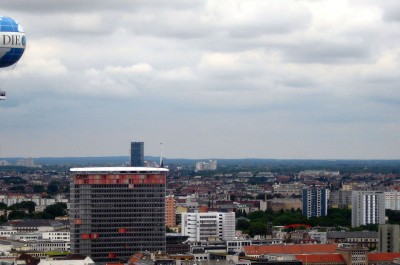 Die Welt Balloon over Berlin (Image by Thomasz Sienicki [CC BY 3.0] via Wikimedia Commons)