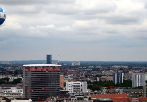 Die Welt Balloon over Berlin (Image by Thomasz Sienicki [CC BY 3.0] via Wikimedia Commons)