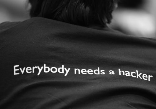 Everybody needs a hacker (adapted) (Image by Alexandre Dulauno [CC BY SA 2.0] via Flickr)