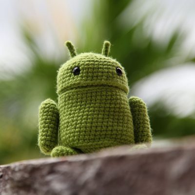 Google Android Amigurumi (adapted) (Image by Kham Tran [CC BY 2.0] via Flickr)