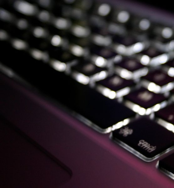 Keyboard (adapted) (Image by ExzentRyk [CC BY 2.0] via Flickr)