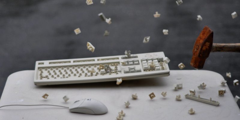 Stupid Computer (adapted) (Image by James Lee [CC BY 2.0] via Flickr)