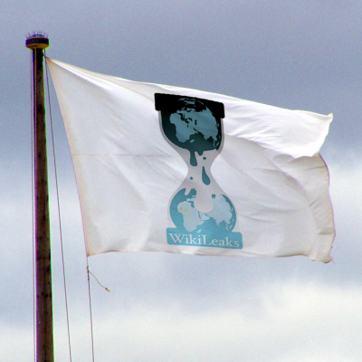 Wikileaks Flag (Image by Graphic Tribe [CC BY SA 3.0], via Wikimedia Commons)