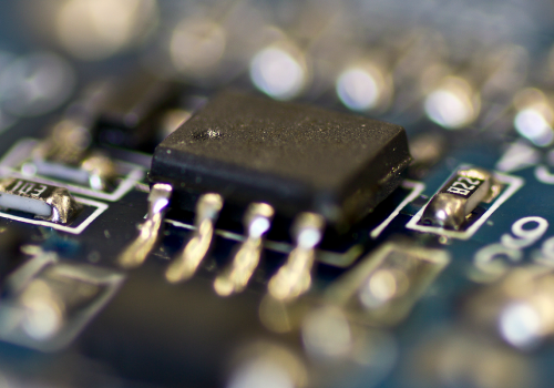 chip (adapted) (Image by Sebastian [CC BY-SA 2.0] via Flickr)