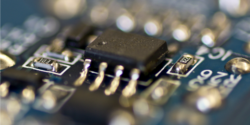 chip (adapted) (Image by Sebastian [CC BY-SA 2.0] via Flickr)