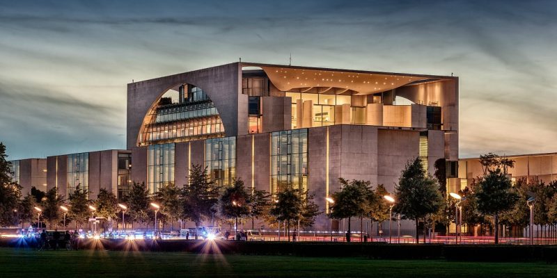 bundeskanzleramt-image-by-lobostudiohamburg-cc0-via-pixabay