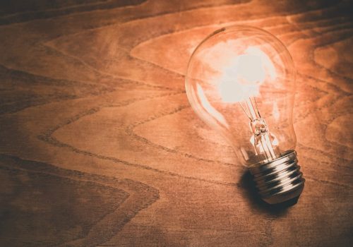 lightbulb (image by Unsplash [CC0 Public Domain] via Pixabay)