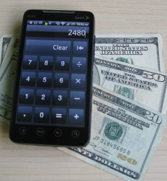 Android Smartphone with Money (adapted) (Image by Intel Free Press [CC BY-SA 2.0] via Flickr)