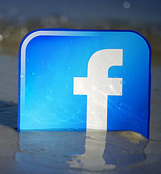 Facebook Beachfront (adapted) (Image by mkhmarketing [CC BY 2.0] viaFlickr)