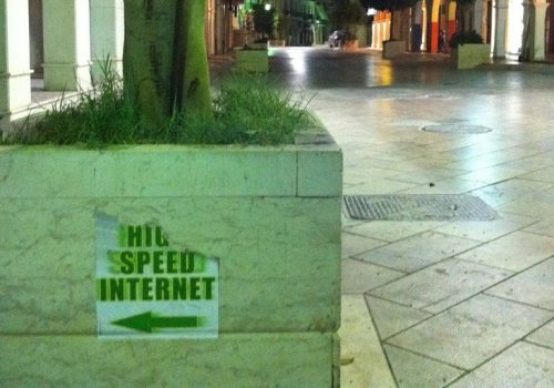 High Speed Internet (adapted) (Image by ReindeR Rustema [CC BY SA 2.0], via flickr)