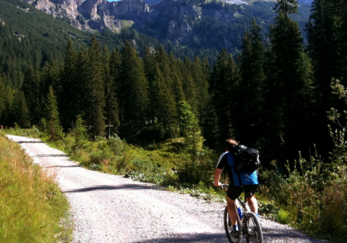 Mountain Bike Scharnitz To Achensee, Austria (adapted) (Image by TRAILSOURCE_COM (CC BY 2.0] via Flickr)