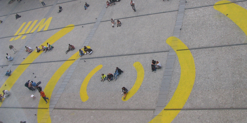 Wifi (adapted) (Image by Arkangel [CC BY-SA 2.0] via Flickr)