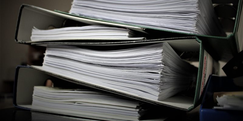 Bürokratie (adapted) (Image by Geisteskerker [CC0 Public Domain] via pixabay)