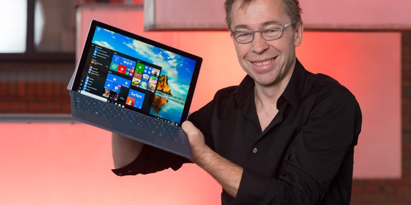 Ralf Groene mit Surface Pro