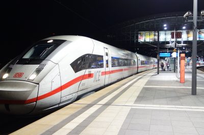 ICE_4_Berlin_Hauptbahnhof_(3)