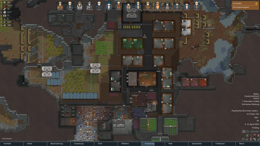 Eine große Kolonie in RimWorld die bereits 15 Bewohner umfasst und die zum Teil in ein Gebirge hinein gebaut ist.