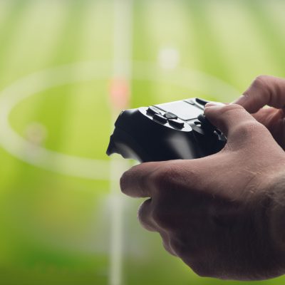 Man holding Gamepad / Image by olegkruglyak3 via stock-adobe-com