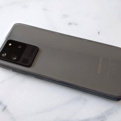 Titelbild Rückseite des Samsung Galaxy S20 Ultra 5G / Bild von Moritz Stoll