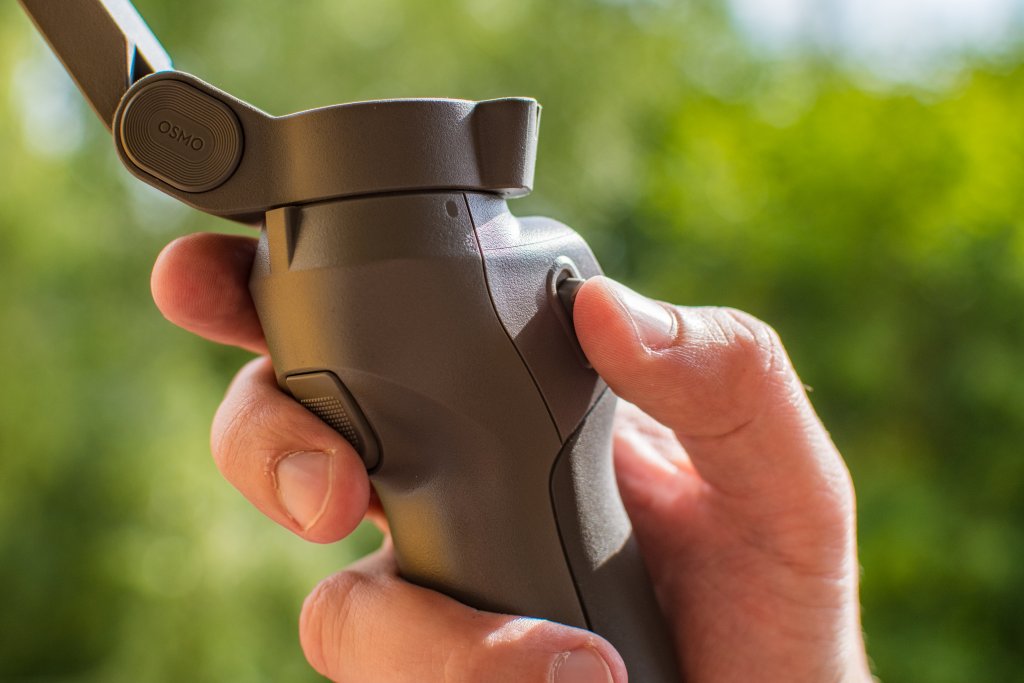 Verschiedene Schalter des DJI Osmo Mobile 3